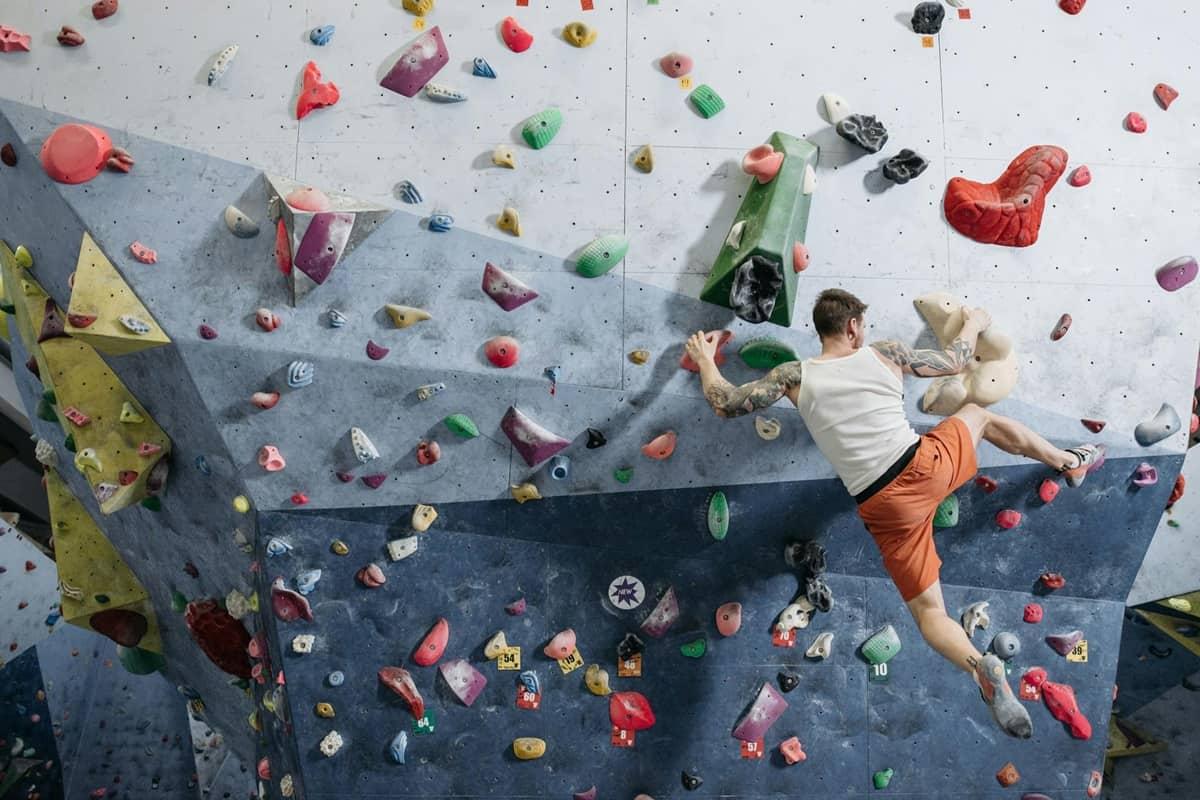 indoor vs outdoor rock climbing indoor vs outdoor rock climbing
