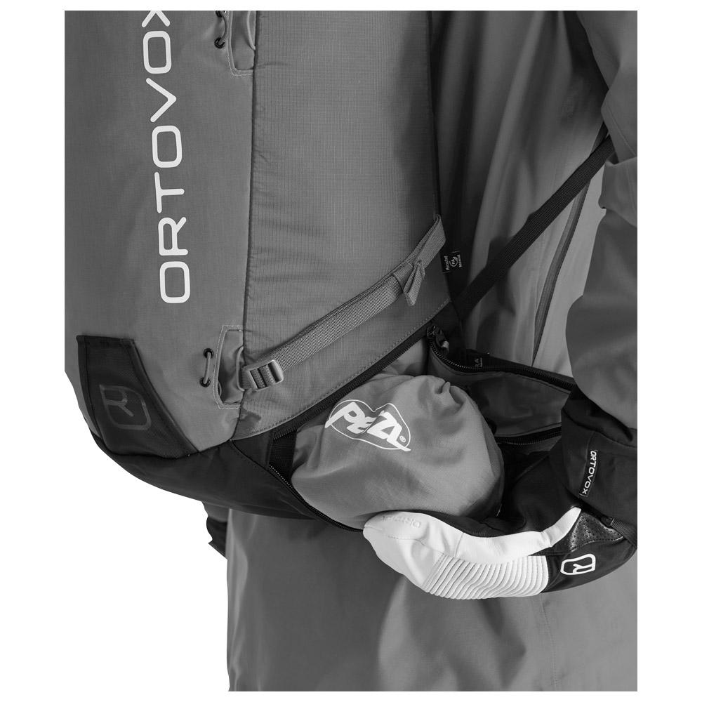 (取寄) オルトボックス レイビン 28 エル バックパック - ブラック レイヴン Ortovox Ravine 28 L Backpack - Black Raven  Black Raven 取寄) オルトボックス レイビン 28L パック Ortovox Ravine 28L Pack