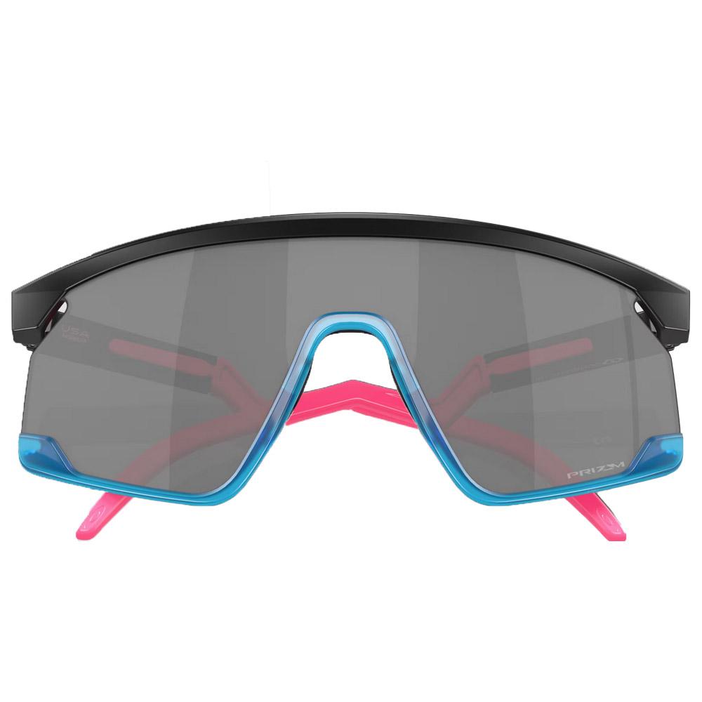 Zonnebrillen Oakley Bxtr Matte Black Blue Prizm Black Zomer 2023
