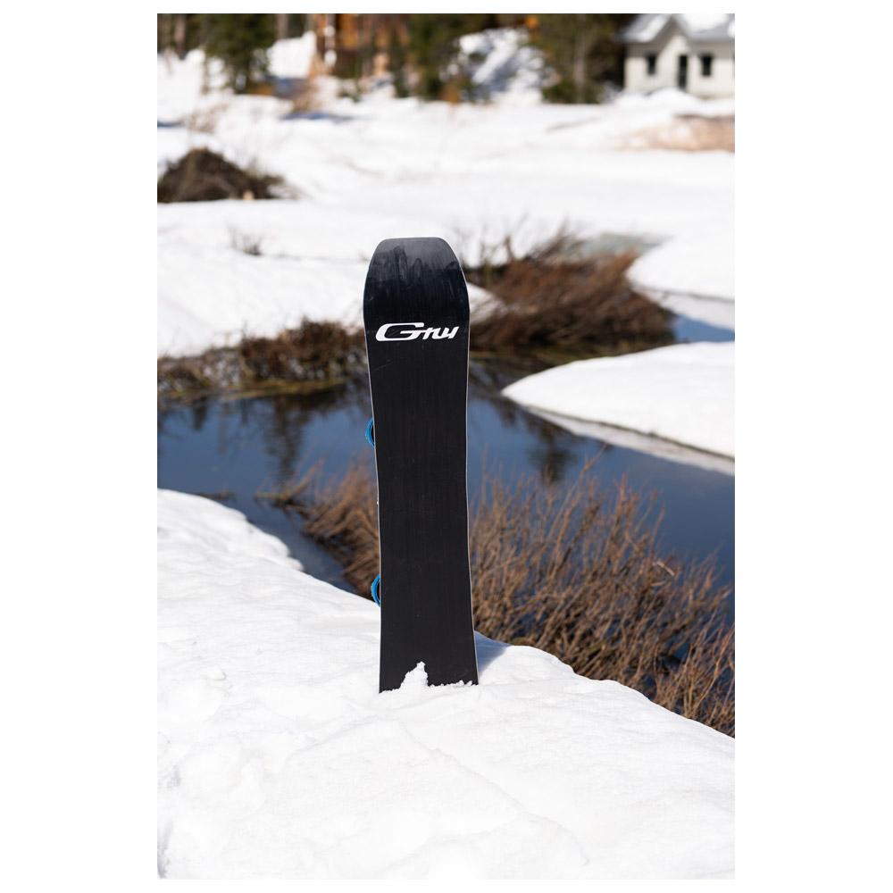 Gnu Snowboard Gremlin - Winter 2025 | Glisshop
