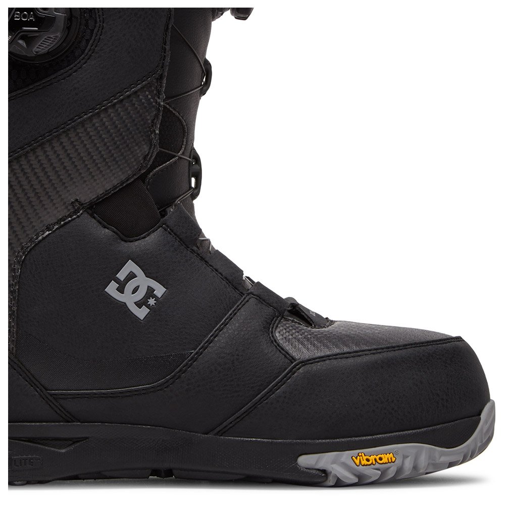 dc black boots