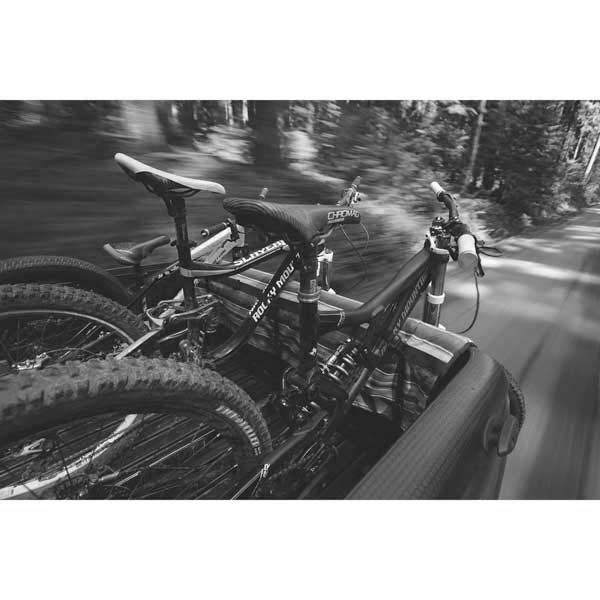 Coussin De Hayon Dakine Pickup Pour VTT - 65 X 16.5 X 1.2 Pouces, Noir, Capacité 7 Vélos, Neuf