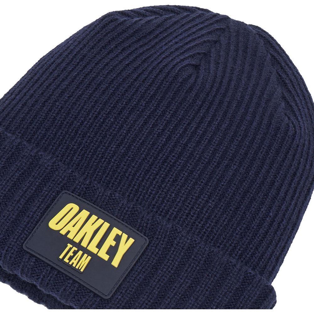 oakley beanies