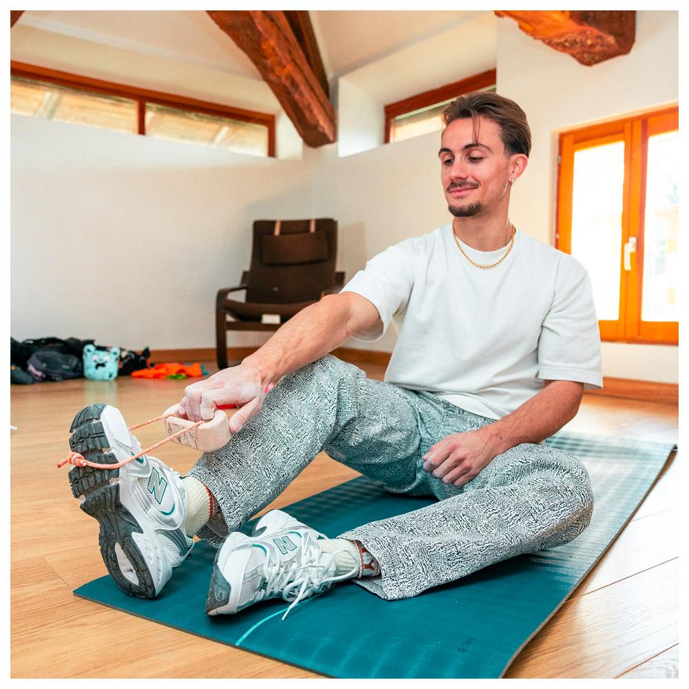 YY Vertical | Kubus van gerecycled hout voor klimtraining