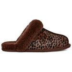 UGG Slippers W Scuffette Caspian Burnt Cedar Voorstelling