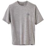 Patagonia Wander-T-Shirt M's Cap Cool Daily Graphic 73 Skyline Feather Grey Präsentation