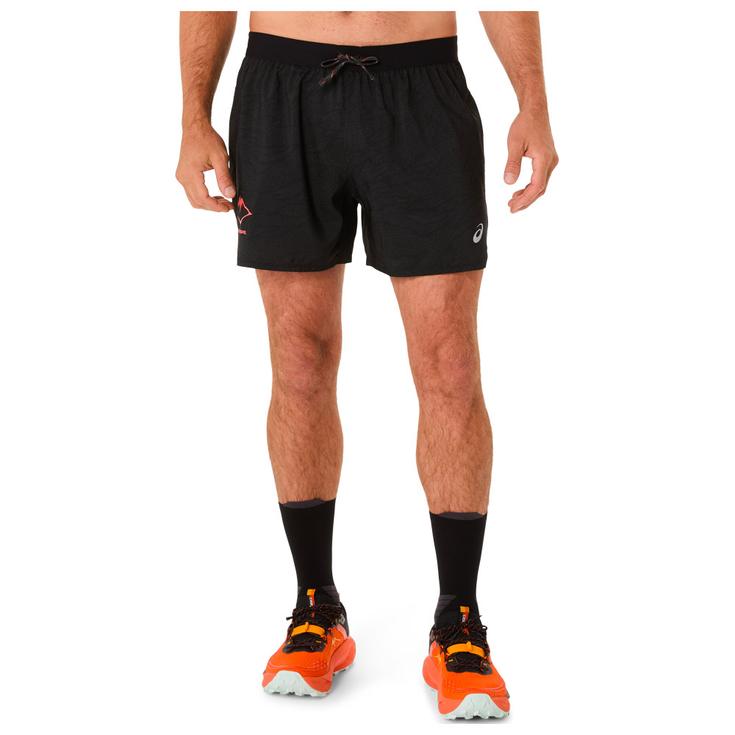 Asics Short de trail Fujitrail All Over Print 5 In Black Présentation