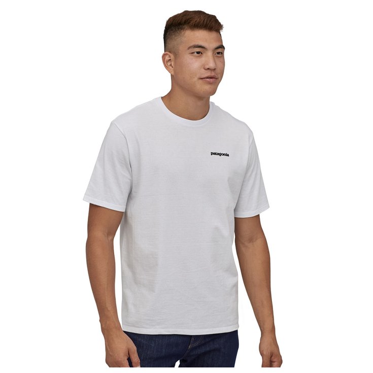 Patagonia T-shirts P-6 Logo Responsibili-Tee White Voorstelling