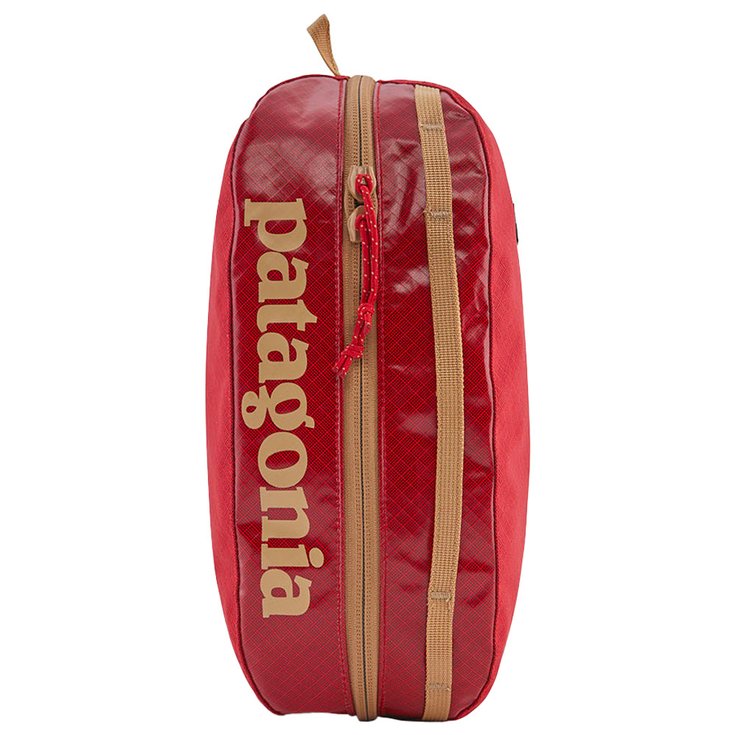 Patagonia Toiletry bag Black Hole Cube Medium Touring Red Summer 2023