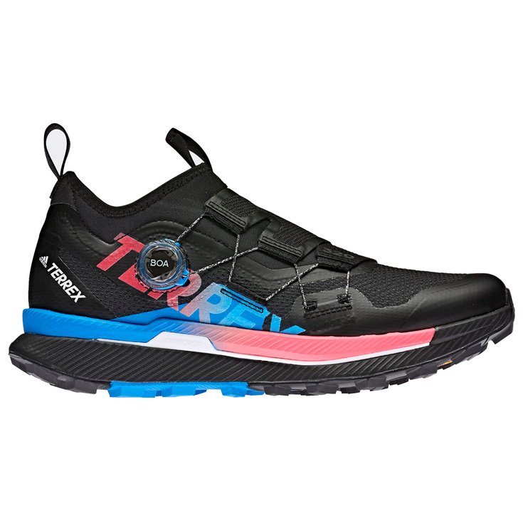 Adidas Trailrunning-Schuhe Terrex Agravic Pro Core Black/Ftwr White/Turbo Präsentation