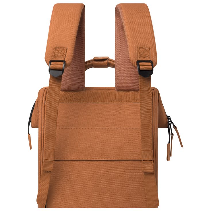 Cabaia Zaino Adventurer Medium 18L Turin Dettaglio Cabaia Zaino Adventurer Medium 18L Turin Dettaglio