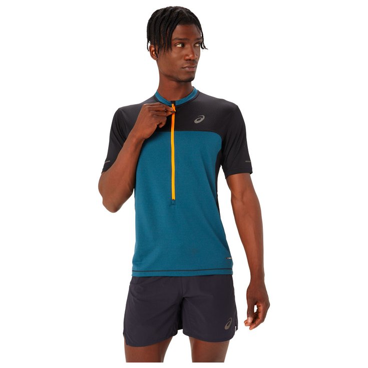 Asics Trail T-Shirt Fujitrail Top Magnetic Blue Performance Black Präsentation