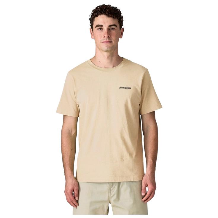 Patagonia Maglietta P-6 Logo Undyed Natural Presentazione