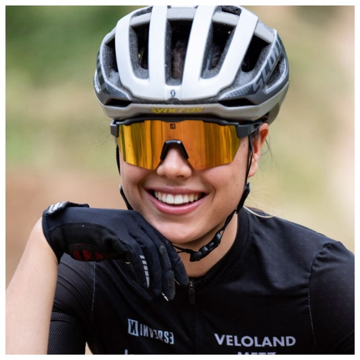 AZR Zonnebrillen Race Rx Noire Vernie Noire Multicouche Gold Bijzonderheid AZR Zonnebrillen Race Rx Noire Vernie Noire Multicouche Gold Bijzonderheid