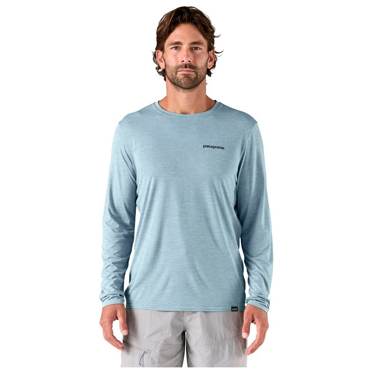Patagonia Wander-T-Shirt Capilene Cool Daily Graphic Shirt Fitz Roy Trout Fleck Blue Präsentation