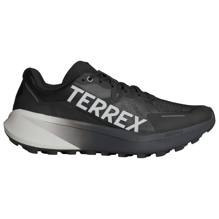 adidas Trailrunning-Schuhe Terrex Agravic 3 Cblack Greone Gresix Präsentation